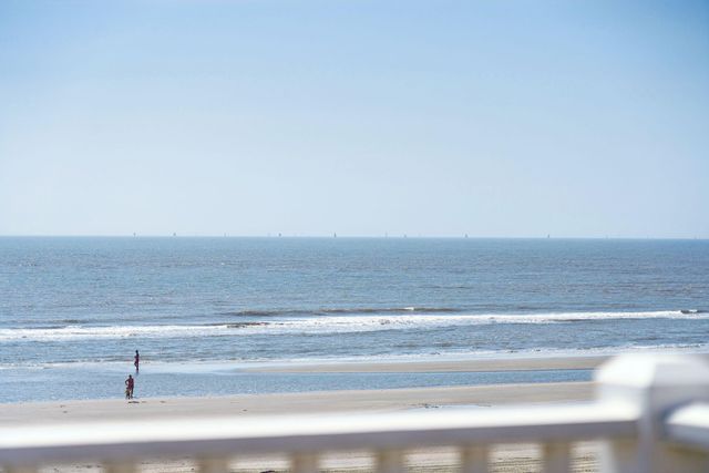 304 Ocean Boulevard, Isle Of Palms, SC 29451