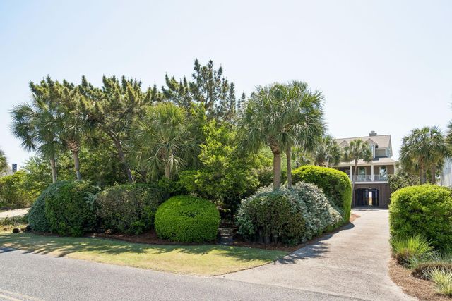 304 Ocean Boulevard, Isle Of Palms, SC 29451