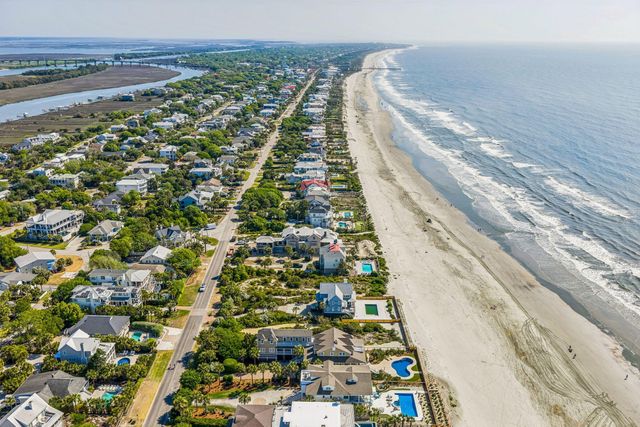 304 Ocean Boulevard, Isle Of Palms, SC 29451