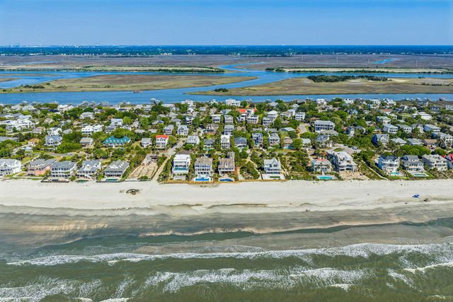 304 Ocean Boulevard, Isle Of Palms, SC 29451