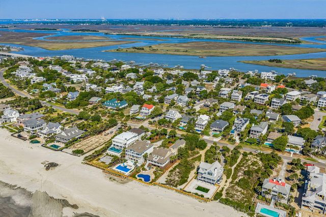 304 Ocean Boulevard, Isle Of Palms, SC 29451