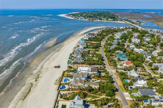 304 Ocean Boulevard, Isle Of Palms, SC 29451