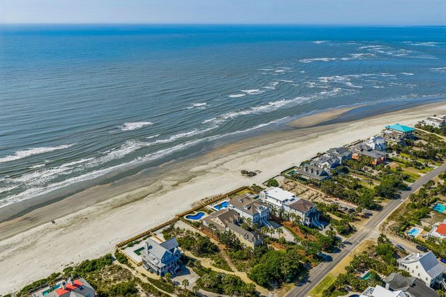 304 Ocean Boulevard, Isle Of Palms, SC 29451