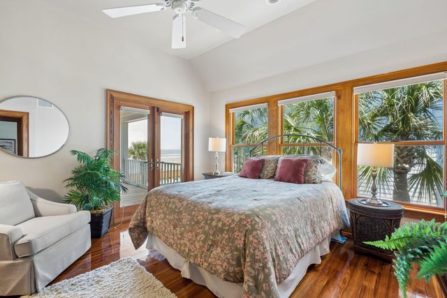 304 Ocean Boulevard, Isle Of Palms, SC 29451