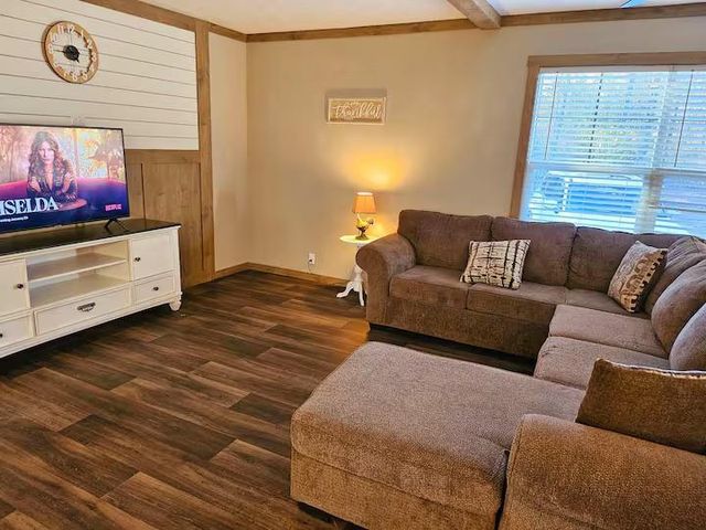105 Saddle Surrey Road, Coldspring, TX 77331