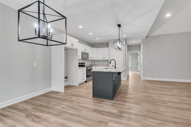 52 Dale Street, Mcminnville, TN 37110