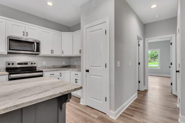 52 Dale Street, Mcminnville, TN 37110