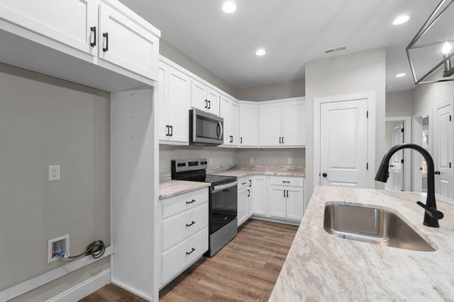 52 Dale Street, Mcminnville, TN 37110