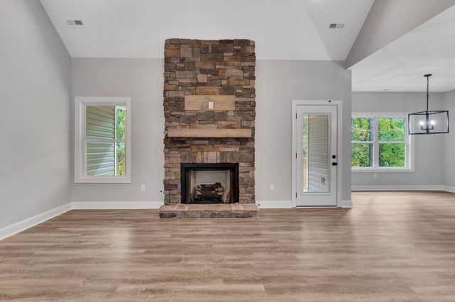 52 Dale Street, Mcminnville, TN 37110