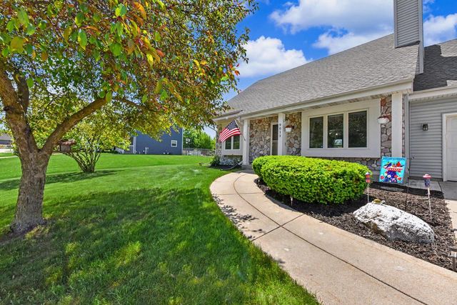 9013 S 26th STREET, Oak Creek, WI 53154