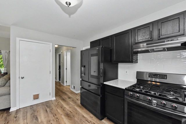 9013 S 26th STREET, Oak Creek, WI 53154
