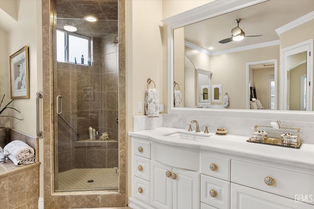 1800 Fairclough Drive, Bakersfield, CA 93311