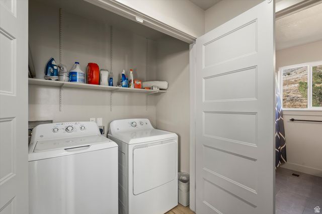 768 N MAPLE ST, Huntsville, UT 84317