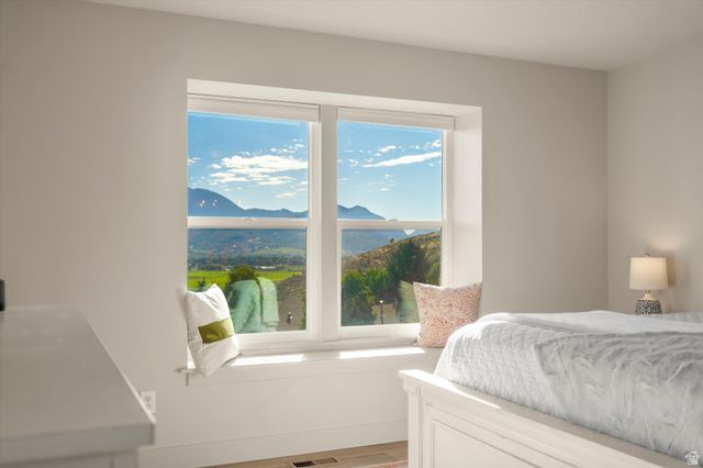 768 N MAPLE ST, Huntsville, UT 84317