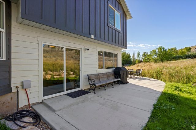 768 N MAPLE ST, Huntsville, UT 84317