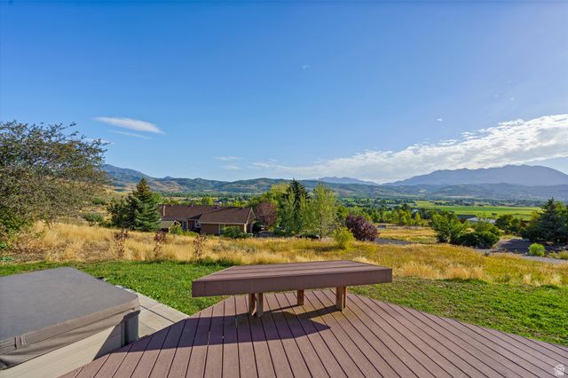 768 N MAPLE ST, Huntsville, UT 84317