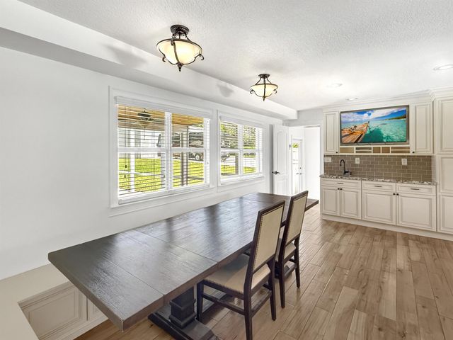 2511 F Road, Loxahatchee Groves, FL 33470