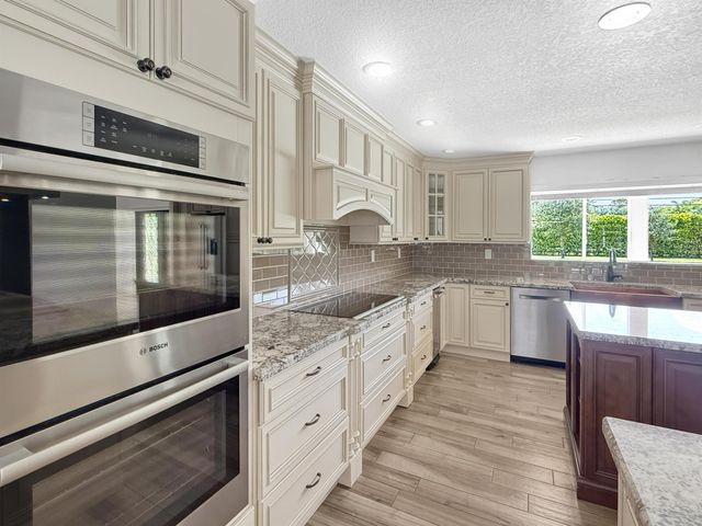 2511 F Road, Loxahatchee Groves, FL 33470