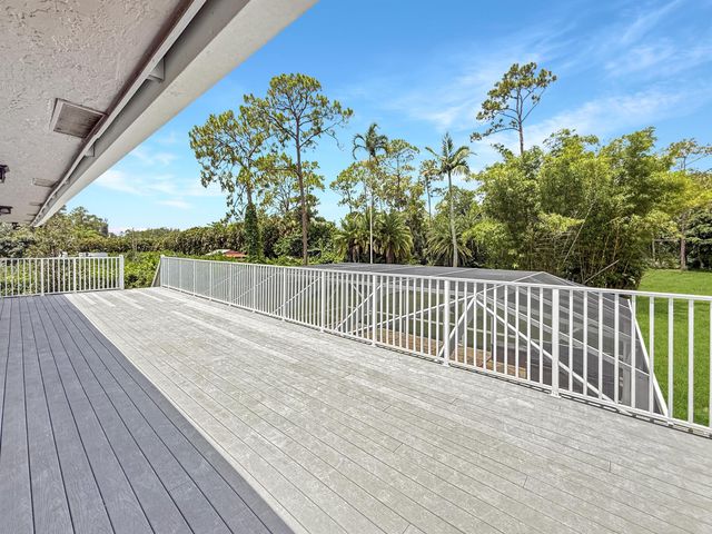2511 F Road, Loxahatchee Groves, FL 33470