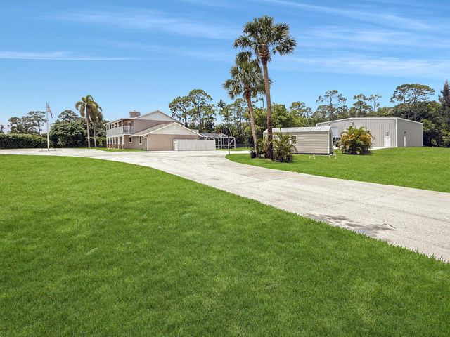 2511 F Road, Loxahatchee Groves, FL 33470