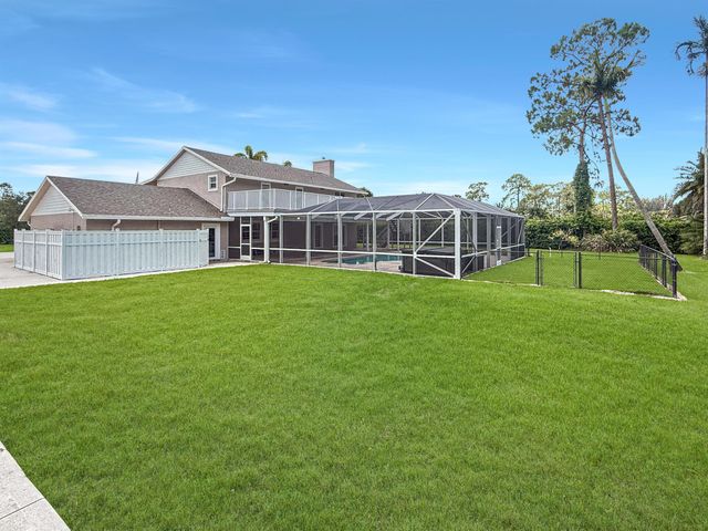2511 F Road, Loxahatchee Groves, FL 33470