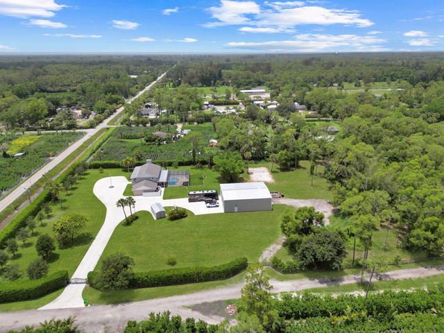2511 F Road, Loxahatchee Groves, FL 33470