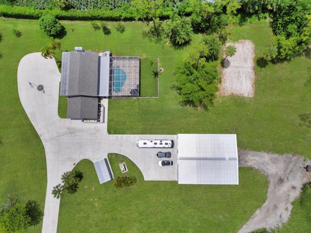 2511 F Road, Loxahatchee Groves, FL 33470