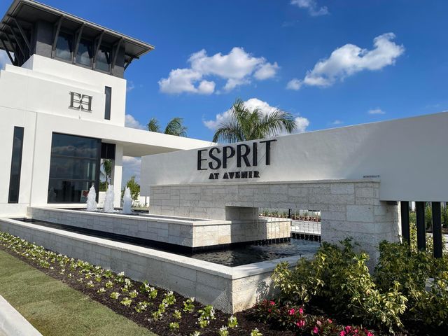 14019 Bastille Street, Palm Beach Gardens, FL 33412