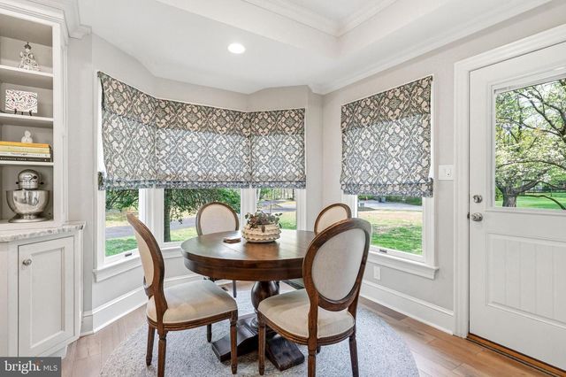 4 COVE CT, Moorestown, NJ 08057
