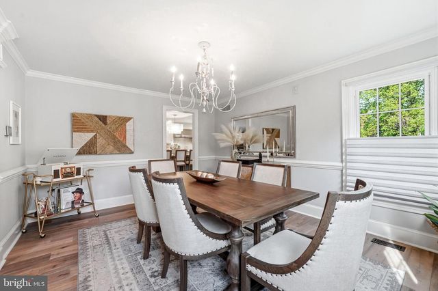 4 COVE CT, Moorestown, NJ 08057