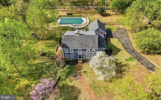 4 COVE CT, Moorestown, NJ 08057