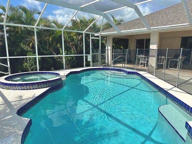 139 LONG MEADOW LANE LANE, Rotonda West, FL 33947