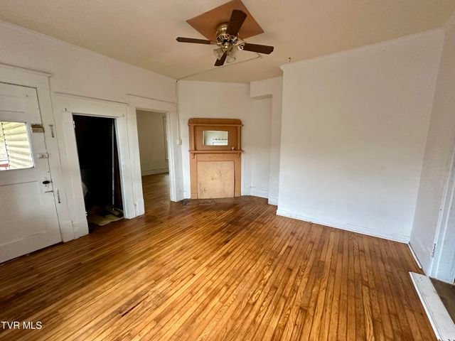 919 Russell Street, Bristol, VA 24201
