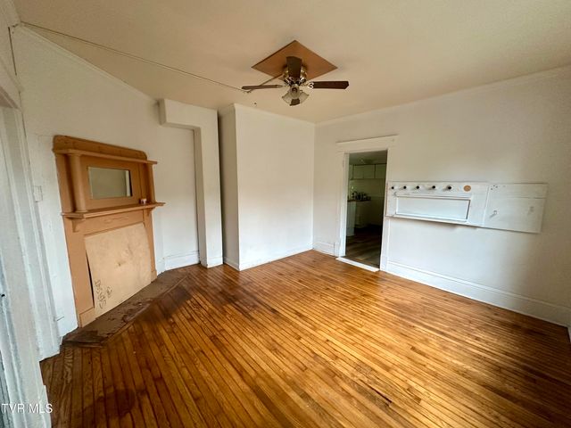 919 Russell Street, Bristol, VA 24201