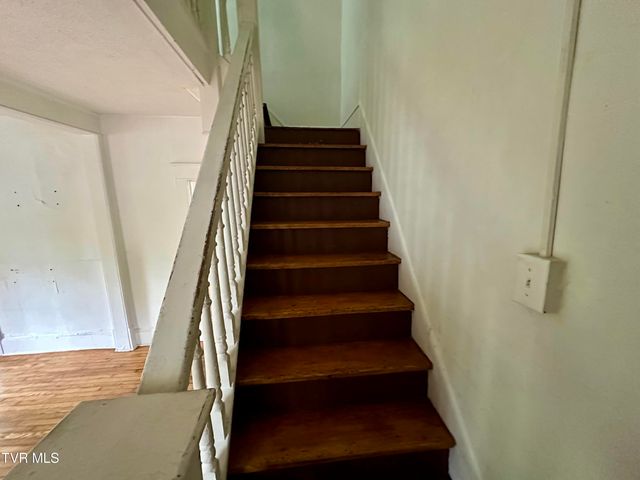 919 Russell Street, Bristol, VA 24201