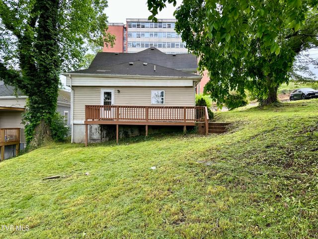 919 Russell Street, Bristol, VA 24201