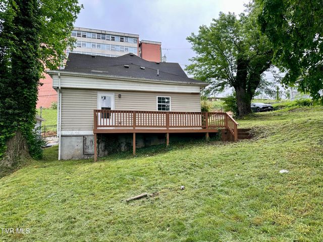 919 Russell Street, Bristol, VA 24201