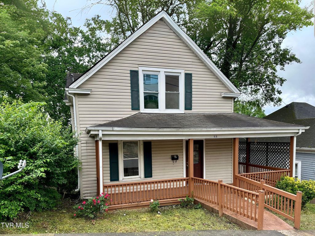 919 Russell Street, Bristol, VA 24201