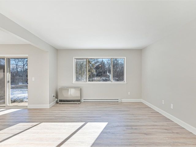 190 Quarry Hill Rd Apt 52, South Burlington, VT 05403