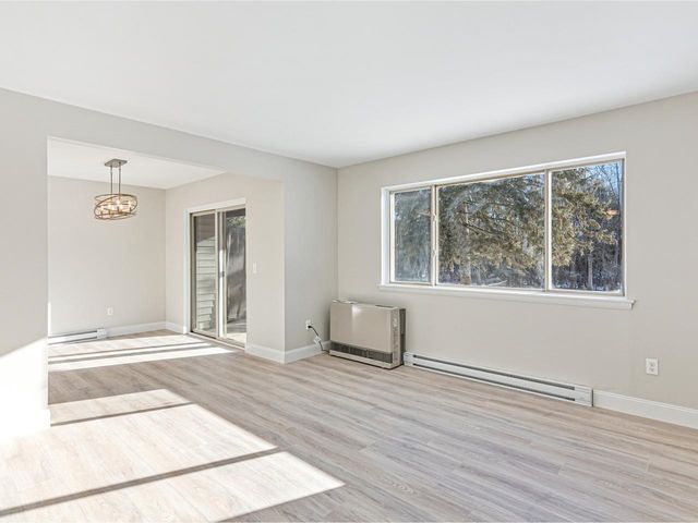 190 Quarry Hill Rd Apt 52, South Burlington, VT 05403