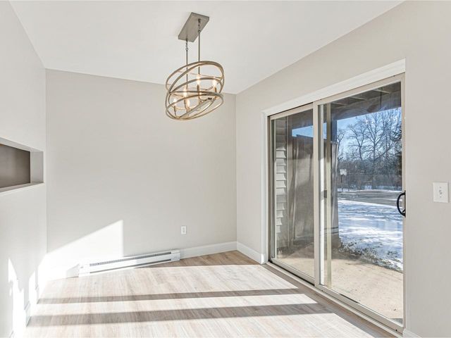 190 Quarry Hill Rd Apt 52, South Burlington, VT 05403