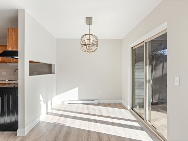 190 Quarry Hill Rd Apt 52, South Burlington, VT 05403