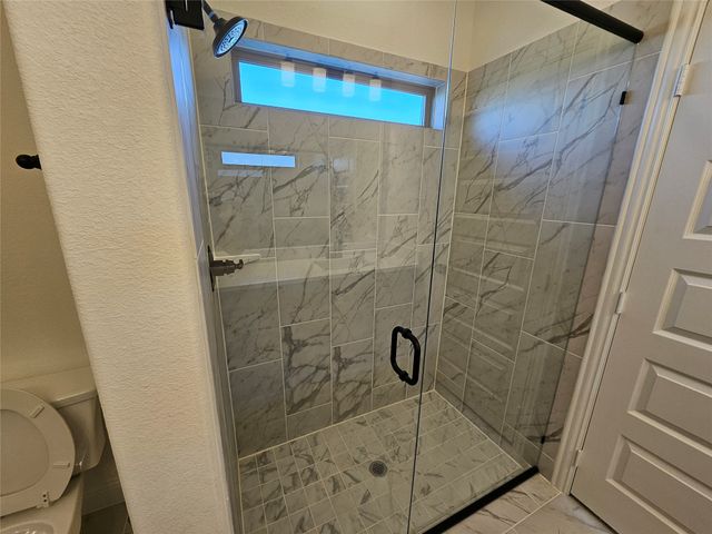 359 Redwood Circle, Trenton, TX 75490