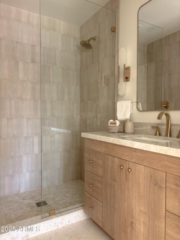 4925 E HEARN Road, Scottsdale, AZ 85254