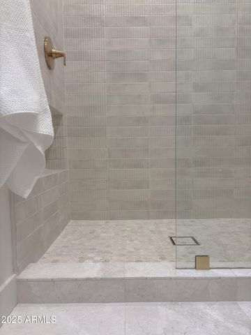 4925 E HEARN Road, Scottsdale, AZ 85254