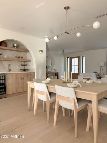 4925 E HEARN Road, Scottsdale, AZ 85254