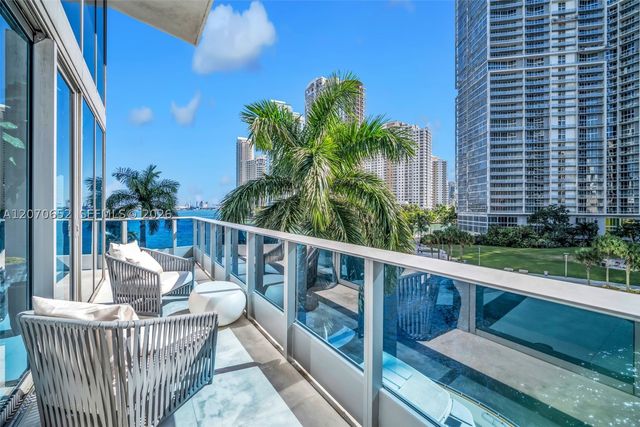 200 Biscayne Boulevard Way 309, Miami, FL 33131