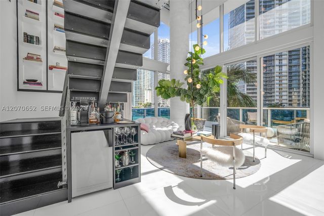 200 Biscayne Boulevard Way 309, Miami, FL 33131