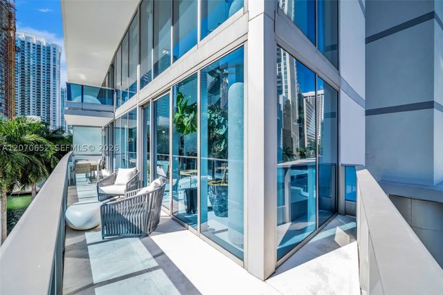 200 Biscayne Boulevard Way 309, Miami, FL 33131