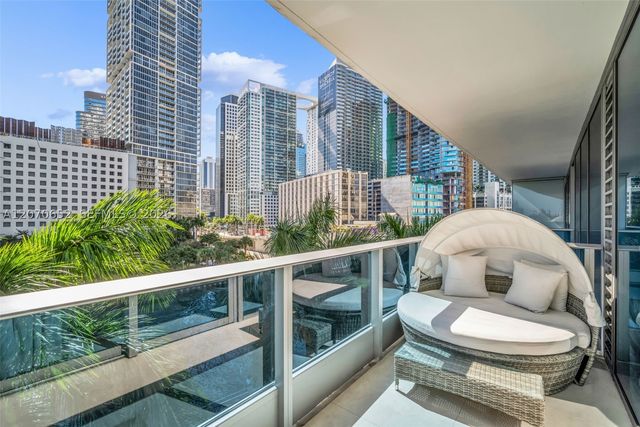 200 Biscayne Boulevard Way 309, Miami, FL 33131